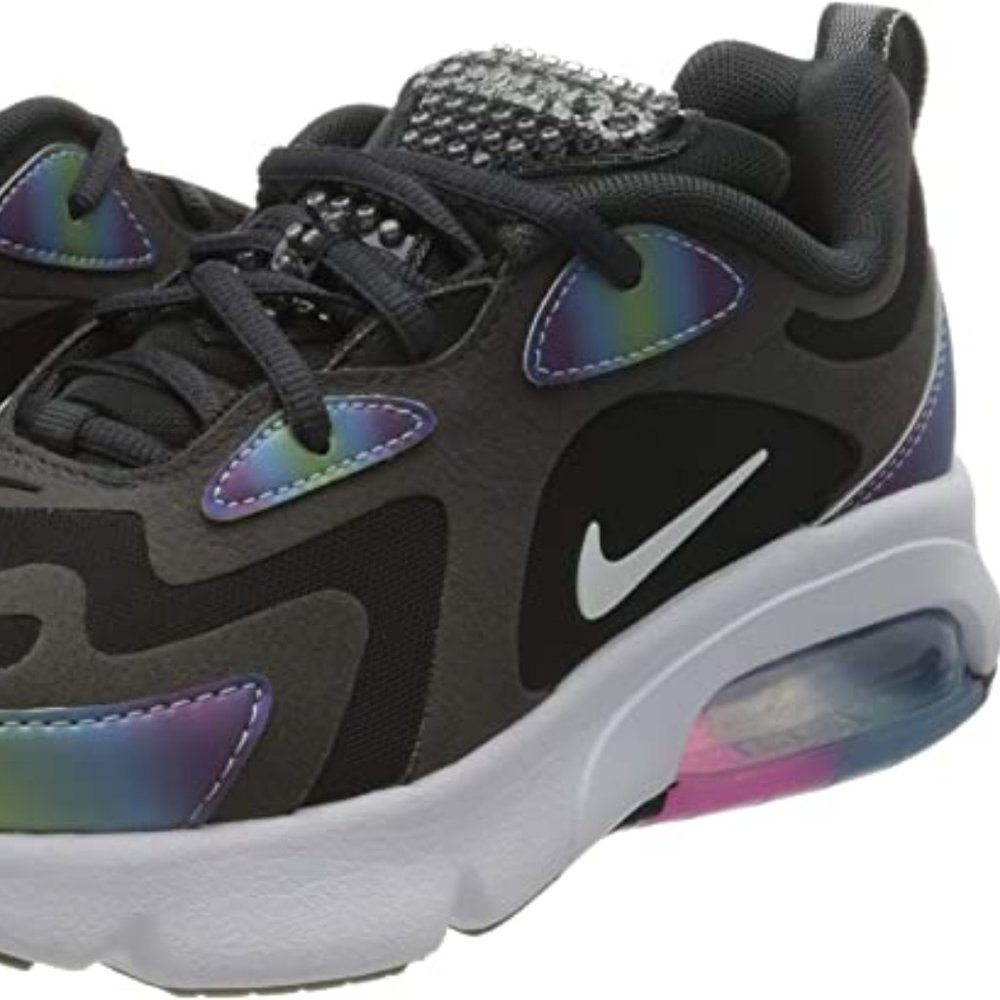 NEW Nike Air Max 200 20 Running Sneakers Size 4 Youth RUNS SMALL FITS LIKE A 3